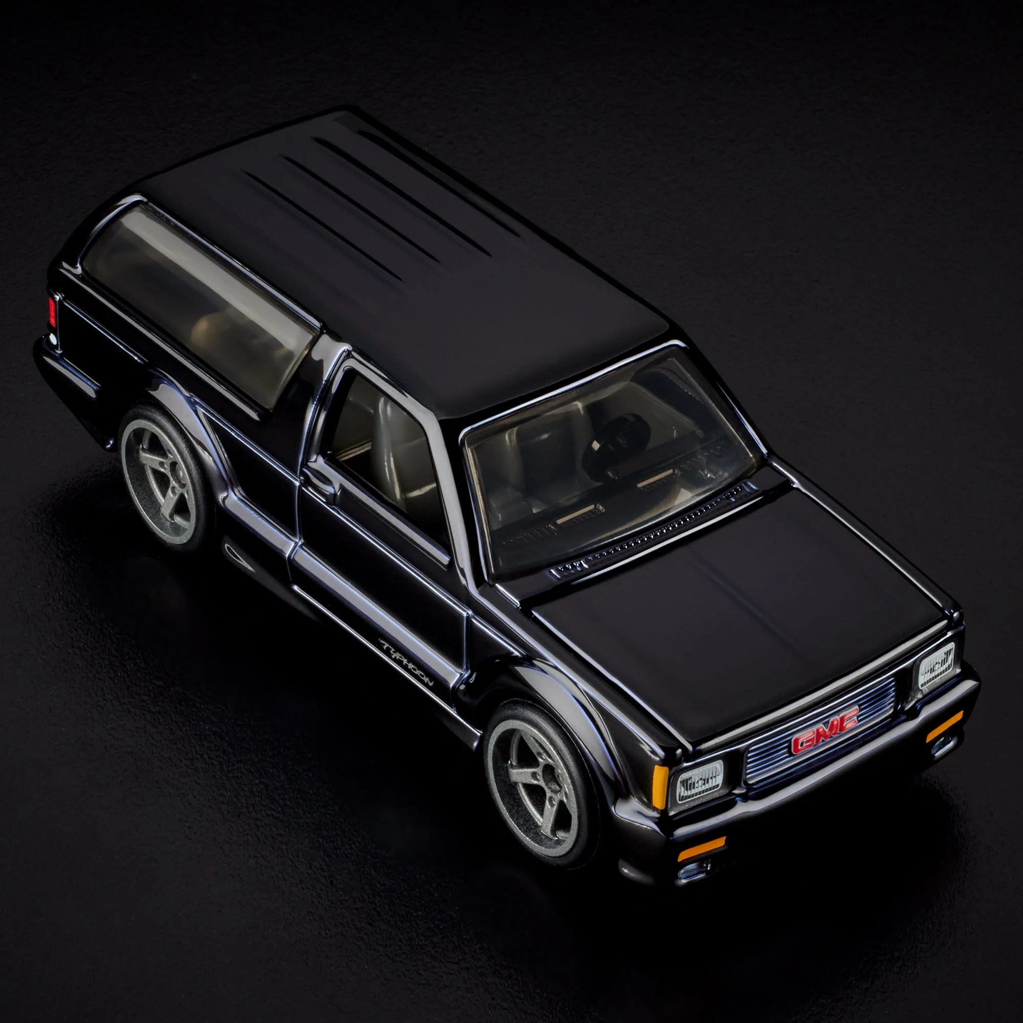 Hot Wheels RLC Exclusive 1992 GMC Typhoon - Image 14