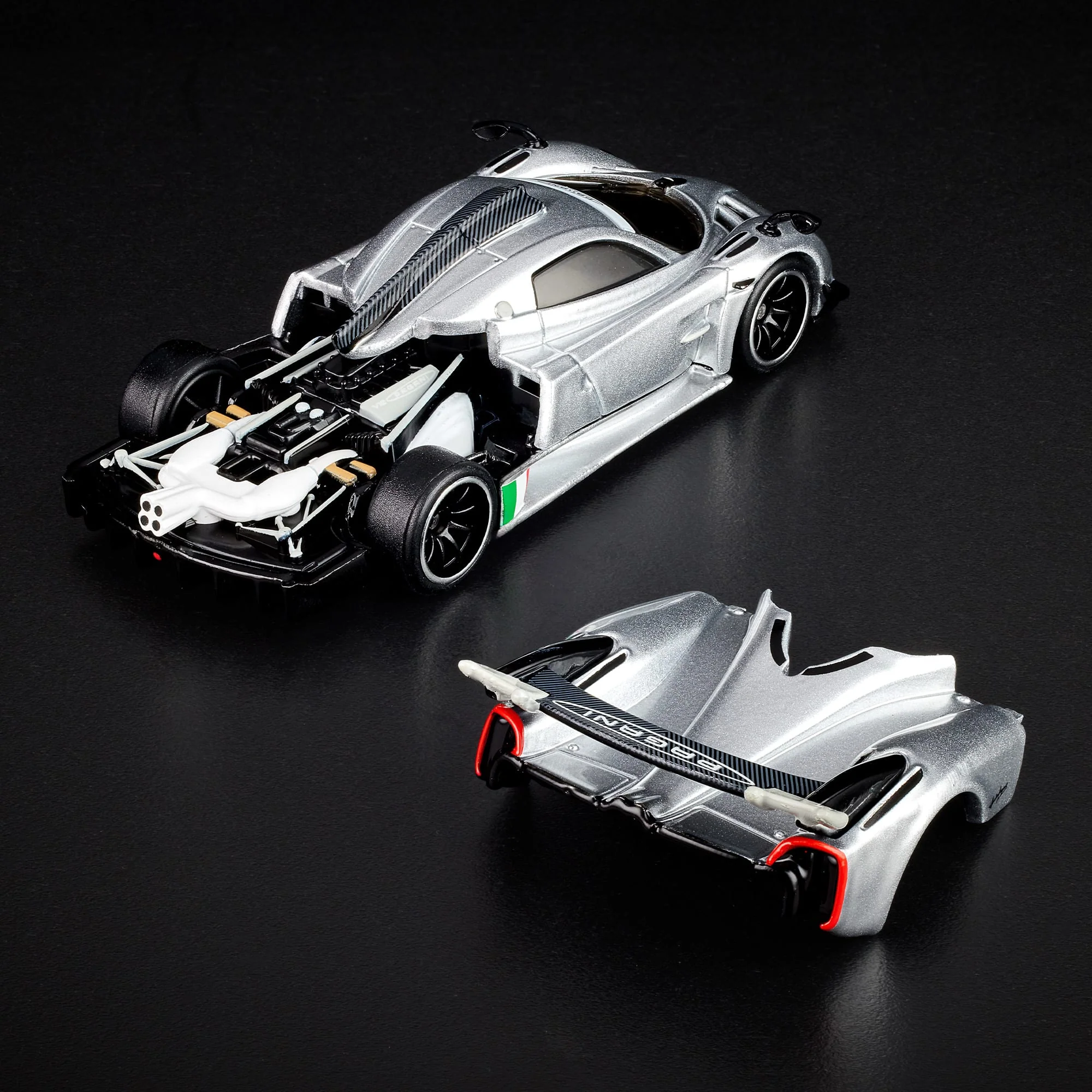 Hot Wheels RLC Exclusive ’21 Pagani Huayra R - Image 3
